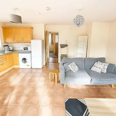 Cozy Ballintemple Pad, 2Br Near City With Parking * Κορκ